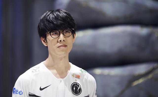 作为的那不 作为的那不